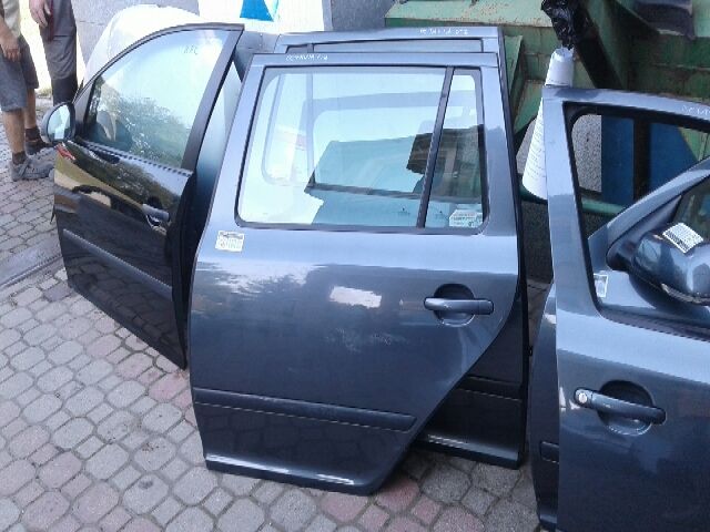 bontott SKODA OCTAVIA II Bal hátsó Fixüveg (Ajtóban)