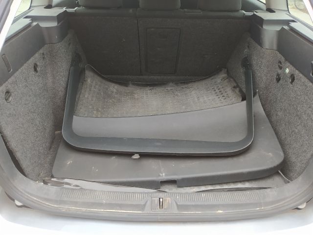 bontott SKODA OCTAVIA II Bal hátsó Fixüveg (Ajtóban)