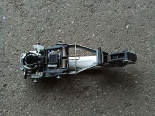 bontott SKODA OCTAVIA II Bal hátsó Külső Kilincsfészek