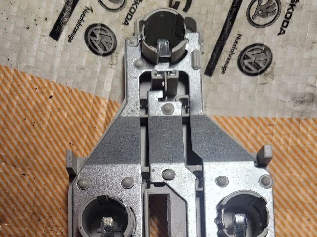 bontott SKODA OCTAVIA II Bal Hátsó Lámpa Foglalat