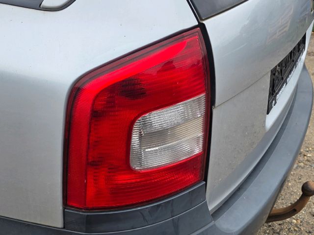 bontott SKODA OCTAVIA II Bal Hátsó Lámpa