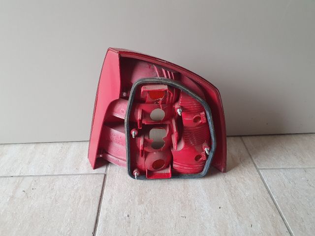 bontott SKODA OCTAVIA II Bal Hátsó Lámpa