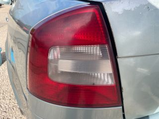 bontott SKODA OCTAVIA II Bal Hátsó Lámpa
