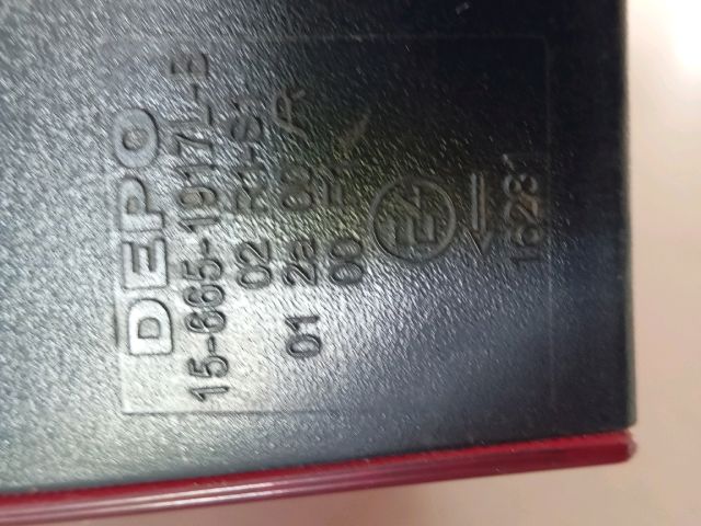 bontott SKODA OCTAVIA II Bal Hátsó Lámpa