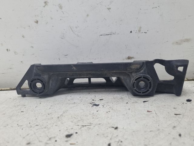 bontott SKODA OCTAVIA II Bal hátsó Lökhárító Tartó (Műanyag)