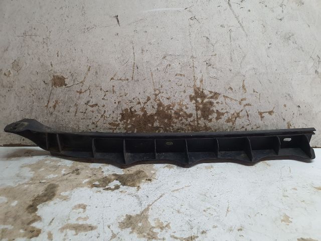 bontott SKODA OCTAVIA II Bal hátsó Lökhárító Tartó (Műanyag)