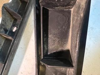 bontott SKODA OCTAVIA II Bal hátsó Lökhárító Tartó (Műanyag)