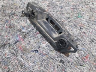 bontott SKODA OCTAVIA II Bal hátsó Oldal Lökhárító Tartó (Műanyag)