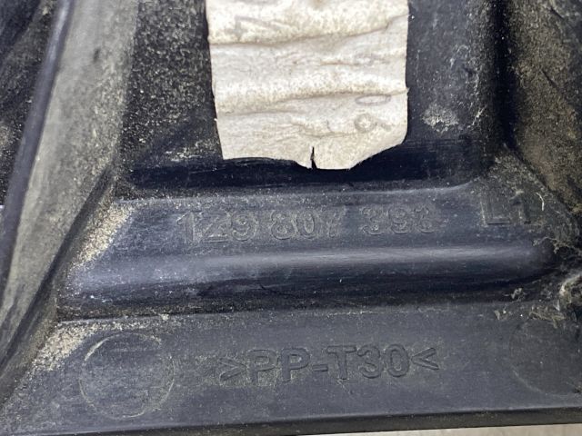 bontott SKODA OCTAVIA II Bal hátsó Oldal Lökhárító Tartó (Műanyag)