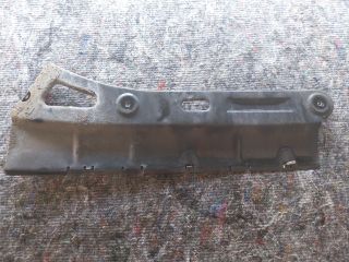 bontott SKODA OCTAVIA II Bal hátsó Oldal Lökhárító Tartó (Műanyag)