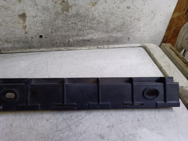 bontott SKODA OCTAVIA II Bal hátsó Oldal Lökhárító Tartó (Műanyag)