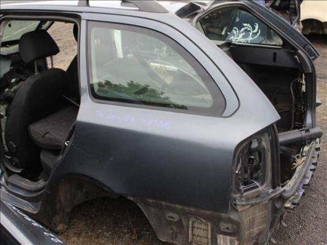 bontott SKODA OCTAVIA II Bal hátsó Sárvédő