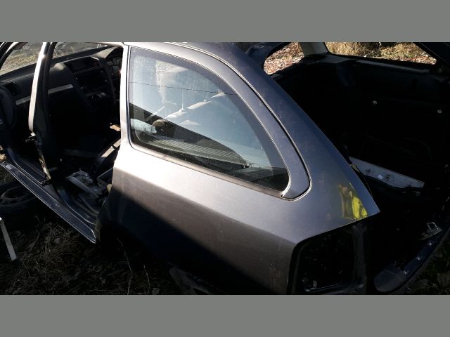 bontott SKODA OCTAVIA II Bal hátsó Sárvédő