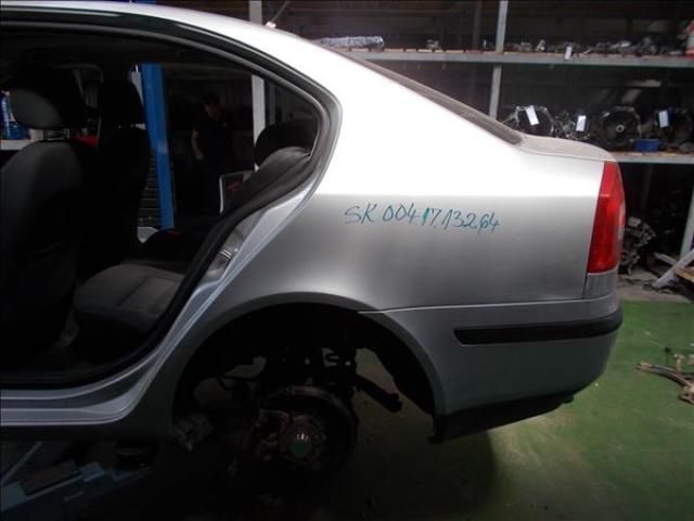 bontott SKODA OCTAVIA II Bal hátsó Sárvédő