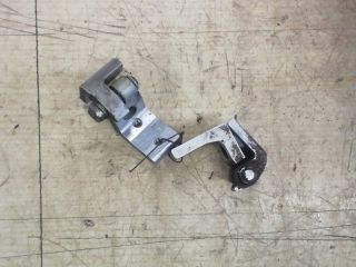 bontott SKODA OCTAVIA II Bal hátsó Zsanér