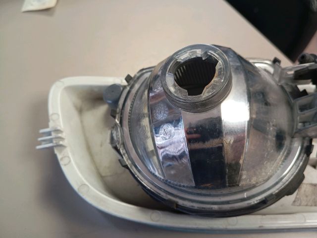 bontott SKODA OCTAVIA II Bal Ködfényszóró