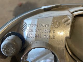 bontott SKODA OCTAVIA II Bal Ködfényszóró