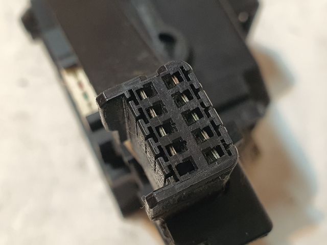 bontott SKODA OCTAVIA II Bal Kormánykapcsoló Irányjelző (Tempomatos)