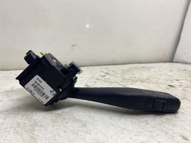 bontott SKODA OCTAVIA II Bal Kormánykapcsoló Irányjelző (Tempomatos)