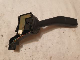 bontott SKODA OCTAVIA II Bal Kormánykapcsoló Irányjelző (Tempomatos)