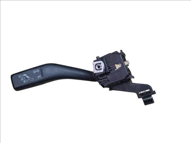 bontott SKODA OCTAVIA II Bal Kormánykapcsoló Irányjelző