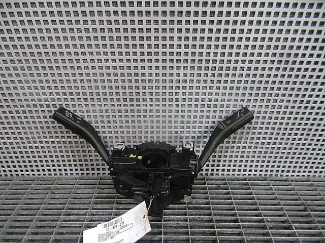 bontott SKODA OCTAVIA II Bal Kormánykapcsoló Irányjelző