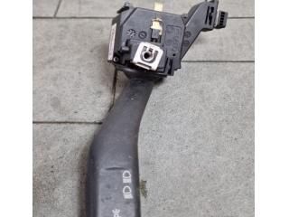 bontott SKODA OCTAVIA II Bal Kormánykapcsoló Irányjelző