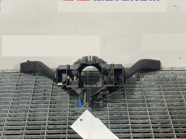 bontott SKODA OCTAVIA II Bal Kormánykapcsoló Irányjelző