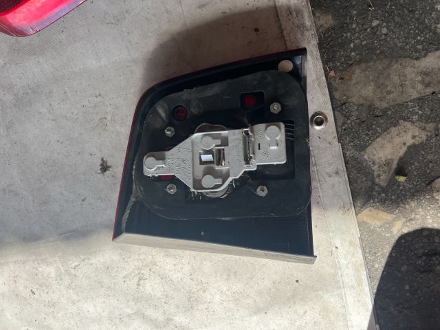 bontott SKODA OCTAVIA II Bal Külső Hátsó Lámpa