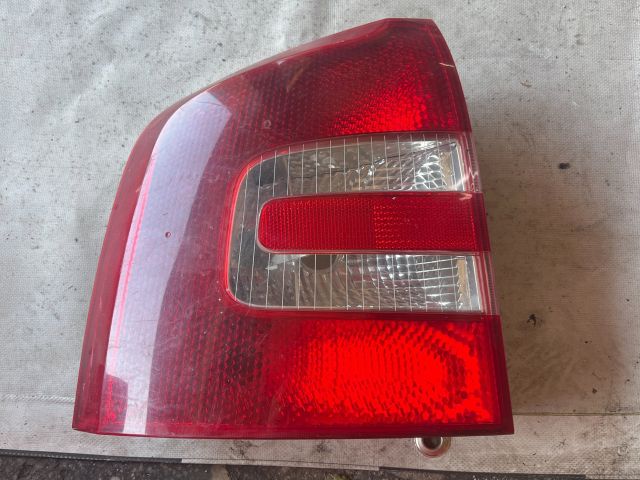 bontott SKODA OCTAVIA II Bal Külső Hátsó Lámpa
