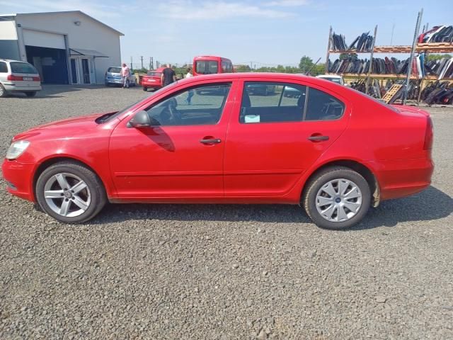 bontott SKODA OCTAVIA II Bal Külső Hátsó Lámpa