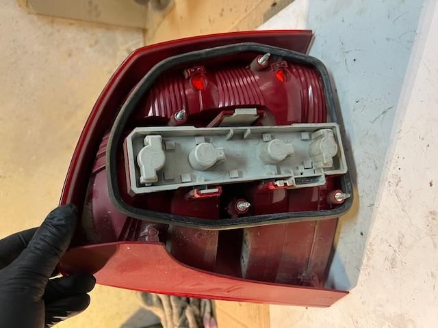 bontott SKODA OCTAVIA II Bal Külső Hátsó Lámpa