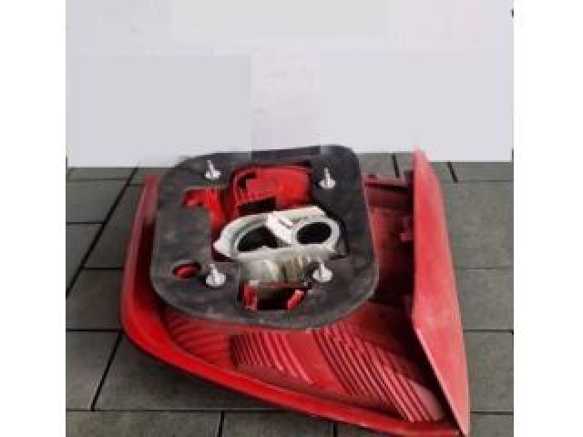 bontott SKODA OCTAVIA II Bal Külső Hátsó Lámpa