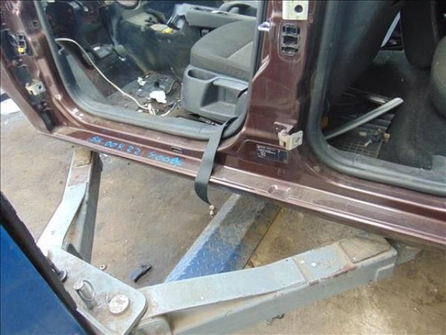 bontott SKODA OCTAVIA II Bal Küszöb