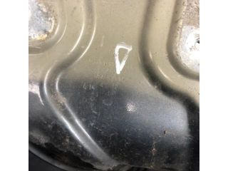 bontott SKODA OCTAVIA II Bal Sárvédő Oldaltartó