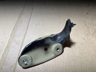 bontott SKODA OCTAVIA II Bal Sárvédő Oldaltartó