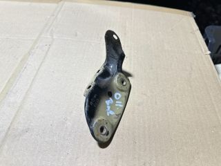 bontott SKODA OCTAVIA II Bal Sárvédő Oldaltartó