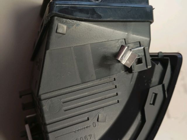 bontott SKODA OCTAVIA II Bal Szellőző