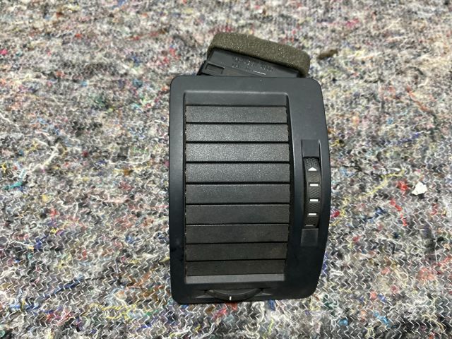 bontott SKODA OCTAVIA II Bal Szellőző