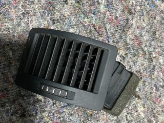 bontott SKODA OCTAVIA II Bal Szellőző