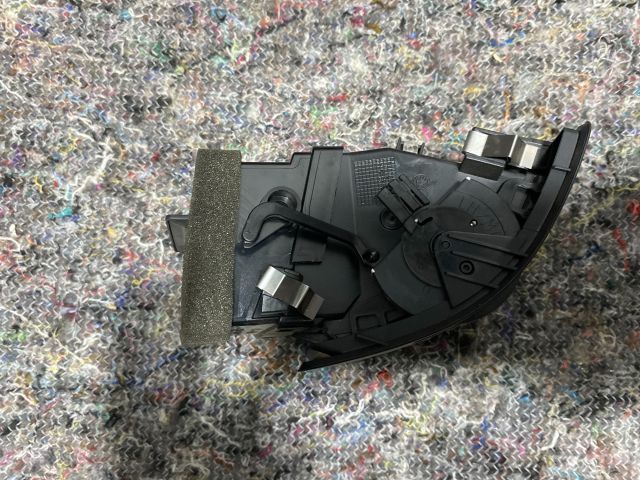 bontott SKODA OCTAVIA II Bal Szellőző