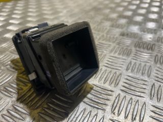 bontott SKODA OCTAVIA II Bal Szellőző