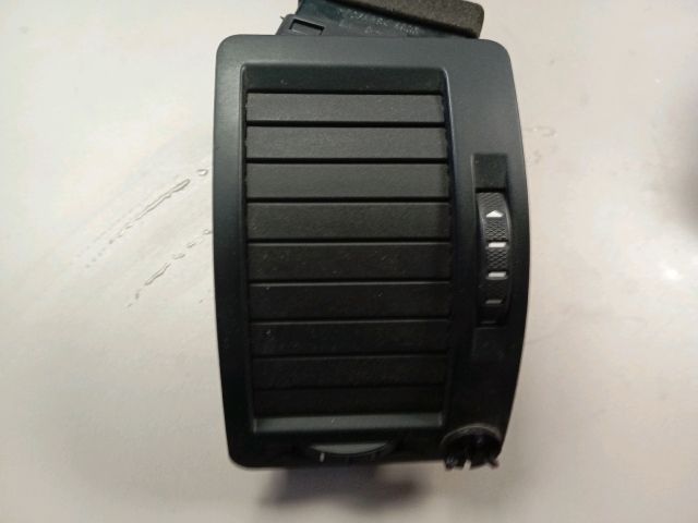 bontott SKODA OCTAVIA II Bal Szellőző