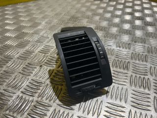 bontott SKODA OCTAVIA II Bal Szellőző