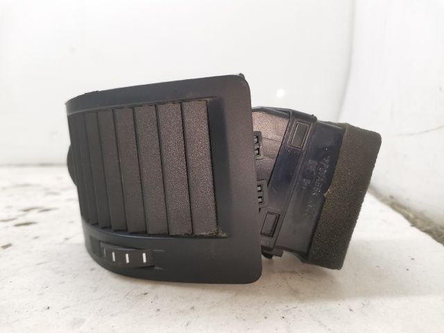 bontott SKODA OCTAVIA II Bal Szellőző