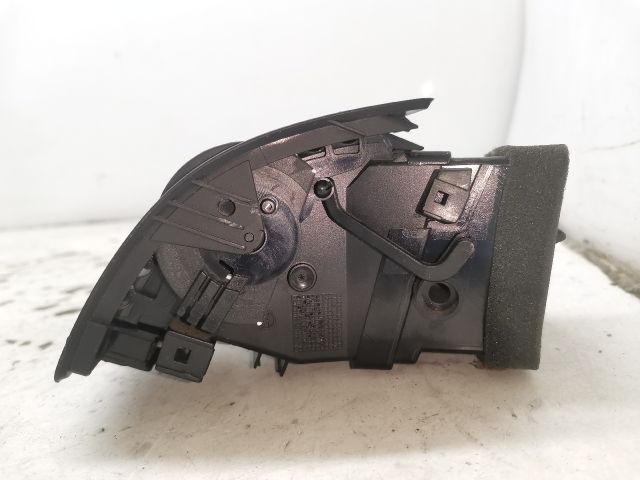 bontott SKODA OCTAVIA II Bal Szellőző