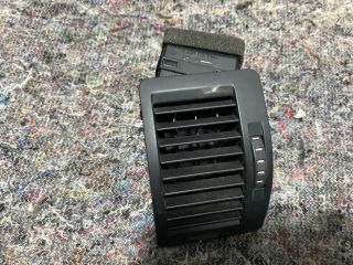 bontott SKODA OCTAVIA II Bal Szellőző