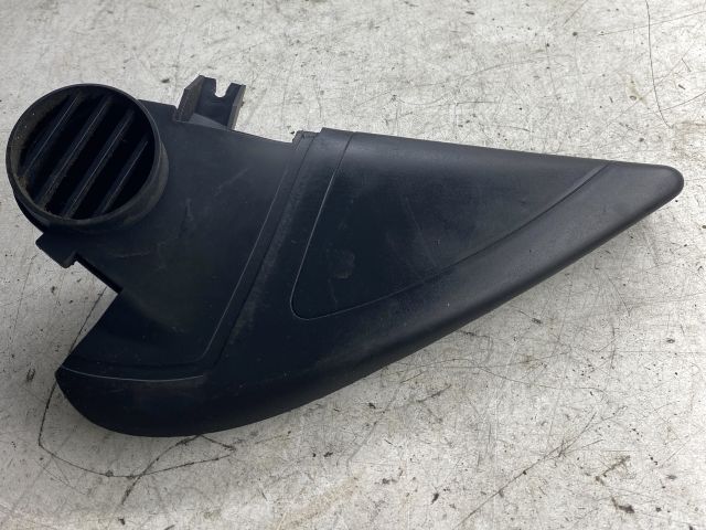 bontott SKODA OCTAVIA II Bal Visszapillantó Tükör Előtti Burkolat