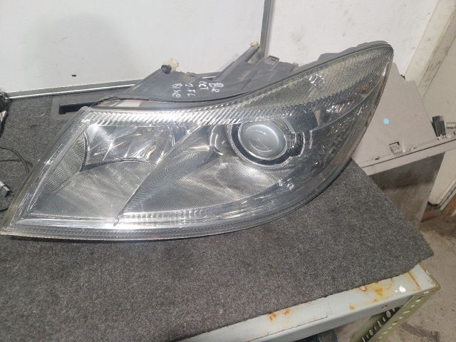 bontott SKODA OCTAVIA II Bal Xenon Fényszóró