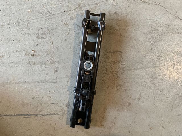 bontott SKODA OCTAVIA II Biztonsági Öv Magasság Állító